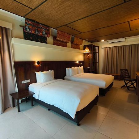 Borneo Beach & Mangrove Resort Tuaran Экстерьер фото